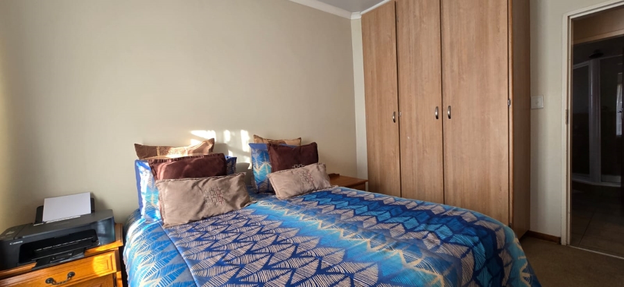 2 Bedroom Property for Sale in Flamwood North West